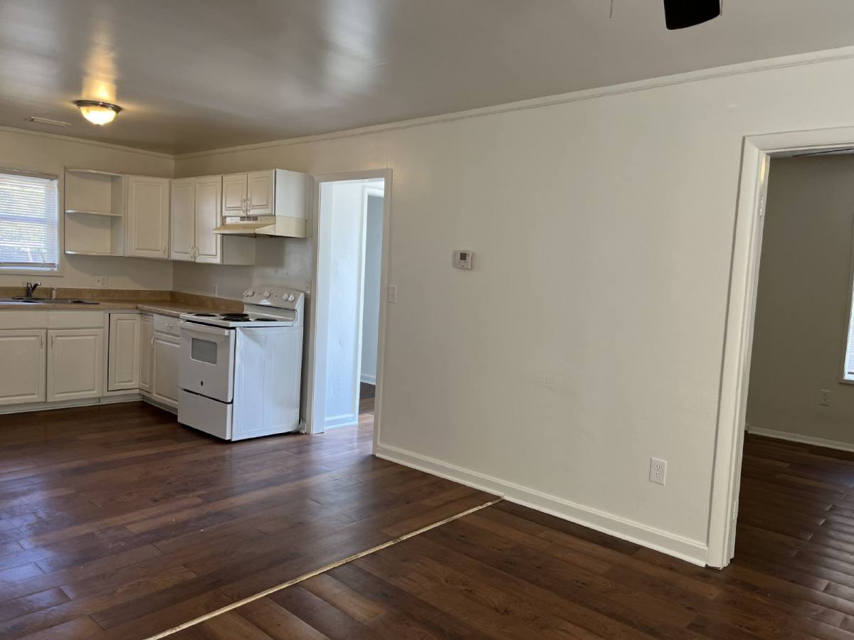 Apartment for rent at 413 S Victor Ave, Tulsa, OK 74104