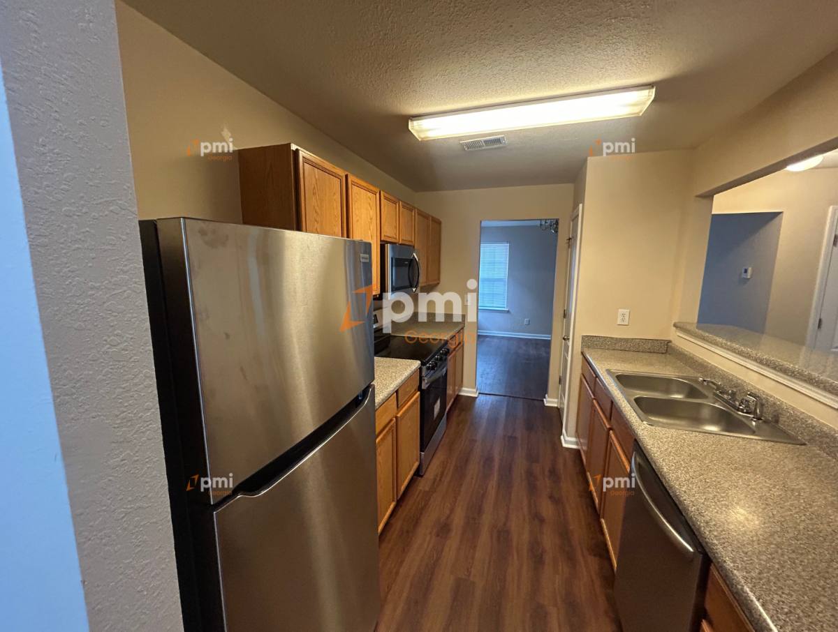 House for rent at 125 Lakeview Trail, Covington, GA 30016