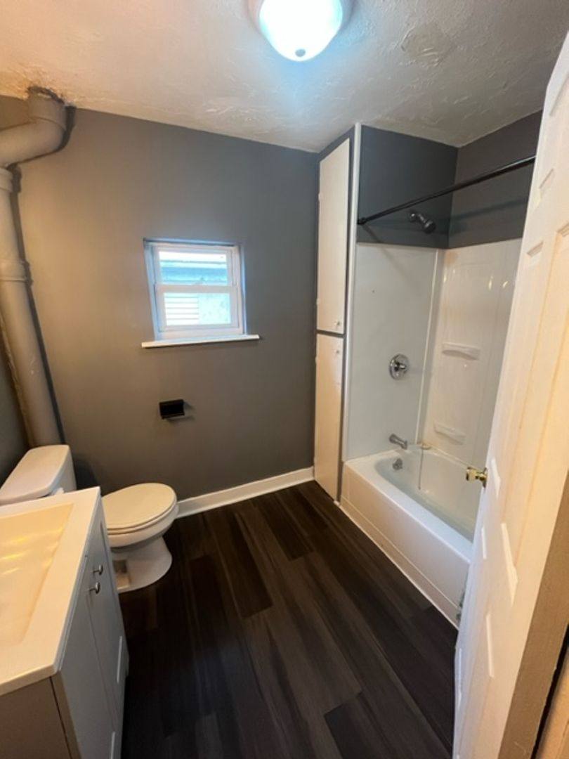 Apartment for rent at 1813 Beaver St, Parkersburg, WV 26101