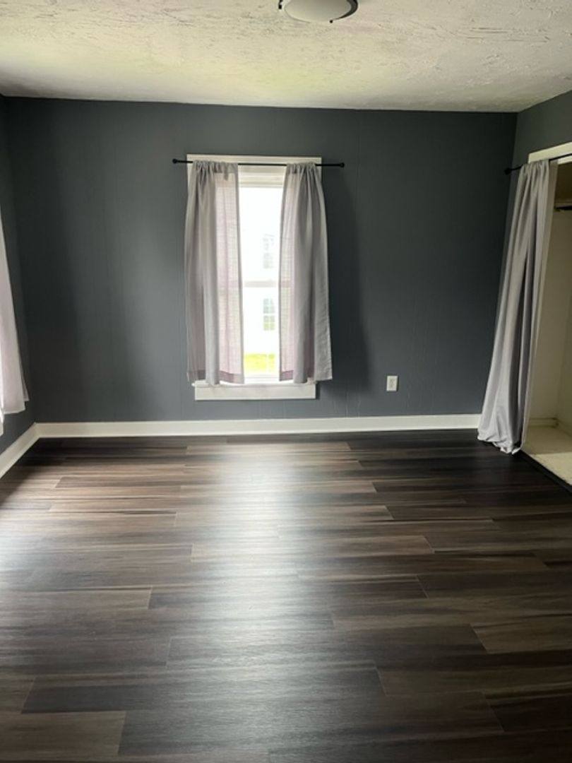 Apartment for rent at 1813 Beaver St, Parkersburg, WV 26101