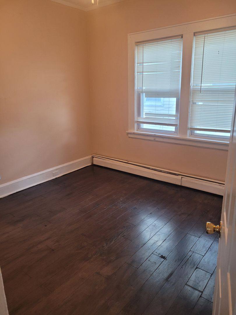 House for rent at 24 Valley St, Newark, NJ 07106