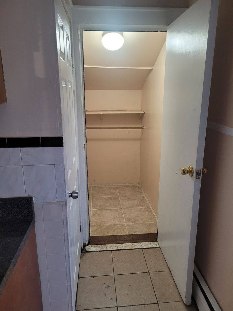 House for rent at 24 Valley St, Newark, NJ 07106