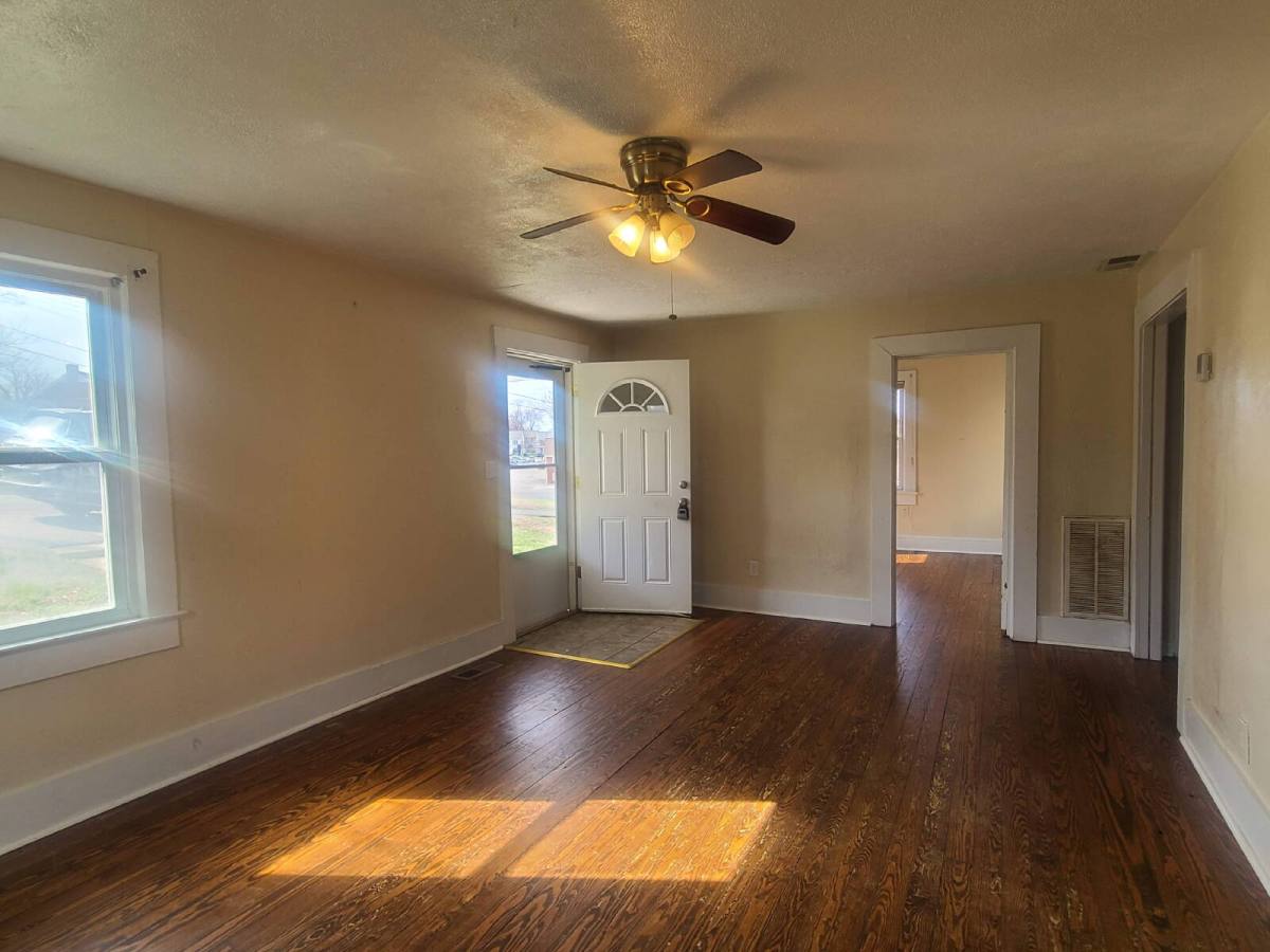 House for rent at 500 Claiborne Ave, Fredericksburg, VA 22405