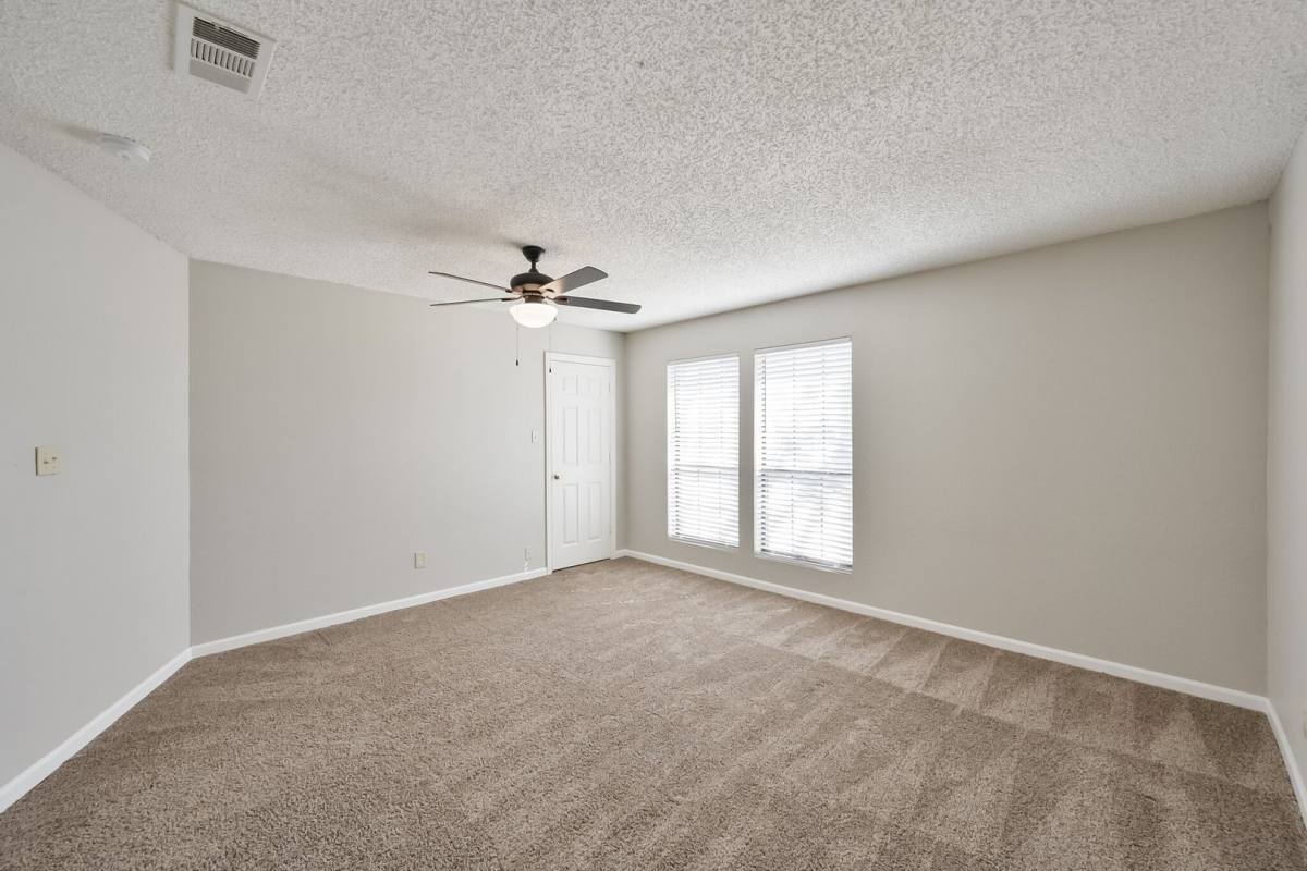 House for rent at 1521 Stratford Dr, Mansfield, TX 76063