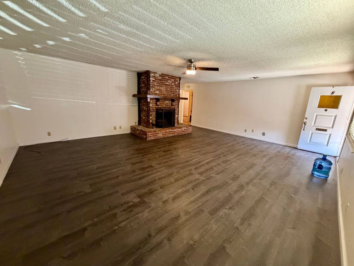 Apartment for rent at 2535 Jensen Ave, Sanger, CA 93657