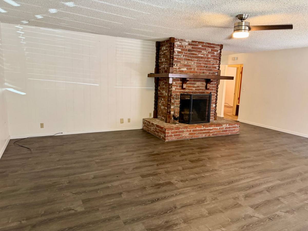 Apartment for rent at 2535 Jensen Ave, Sanger, CA 93657