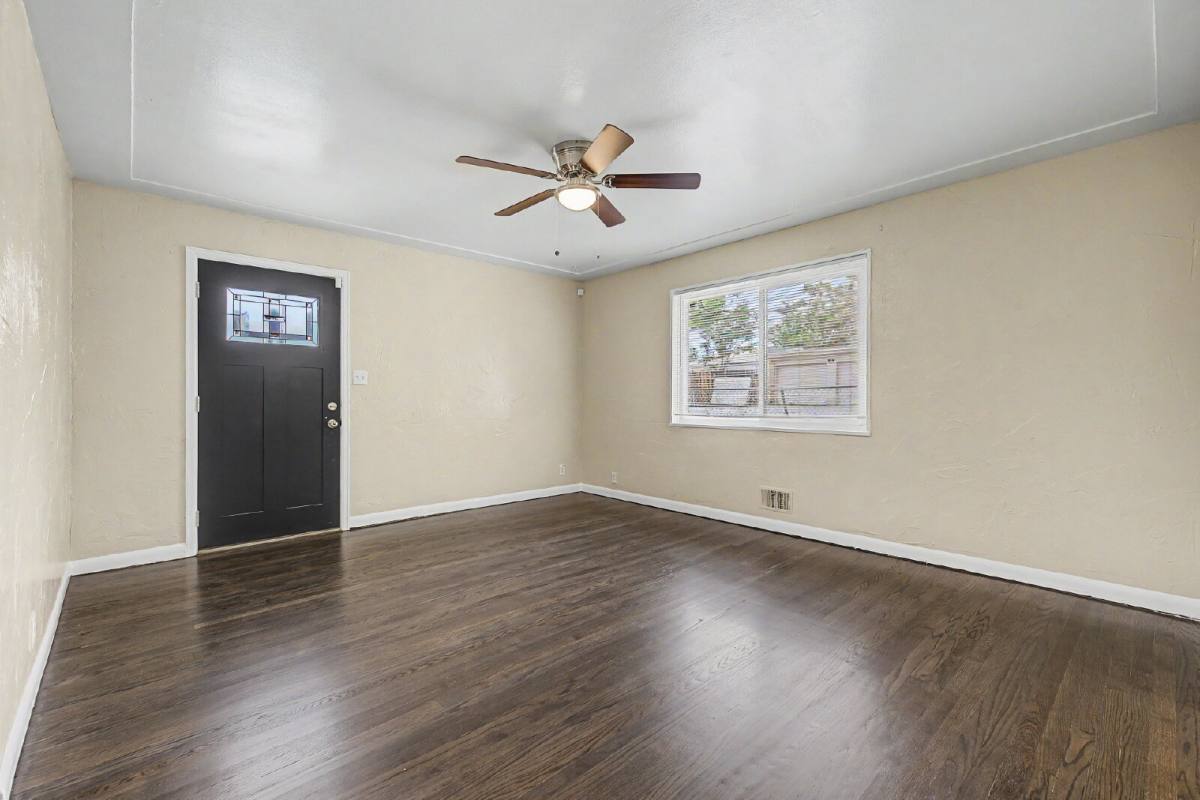 Townhouse for rent at 1762 Chester St, Aurora, CO 80010