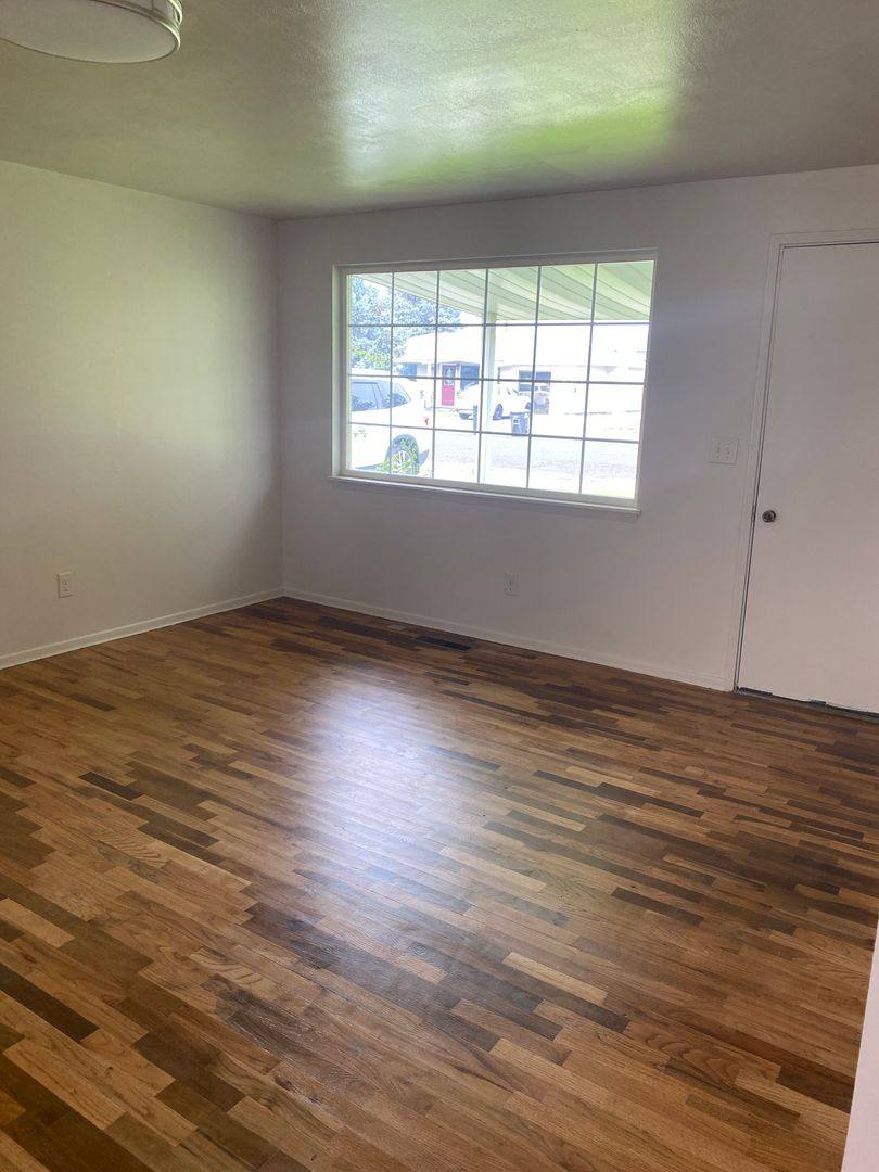 House for rent at 529 E Sharon Ave, Moses Lake, WA 98837