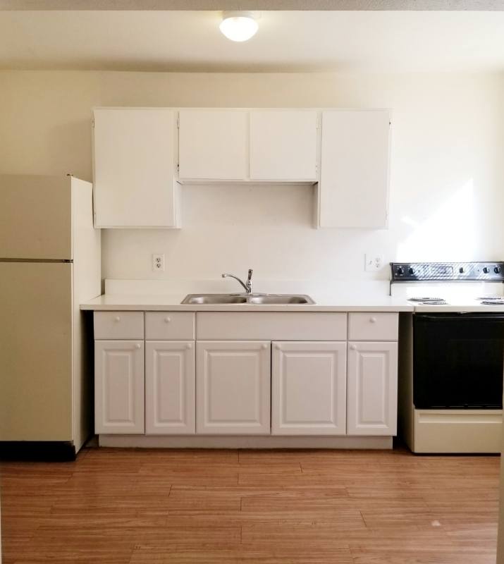 Apartment for rent at 1010 E Evans Ave, Pueblo, CO 81004