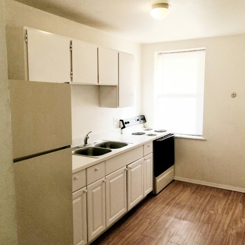 Apartment for rent at 1010 E Evans Ave, Pueblo, CO 81004