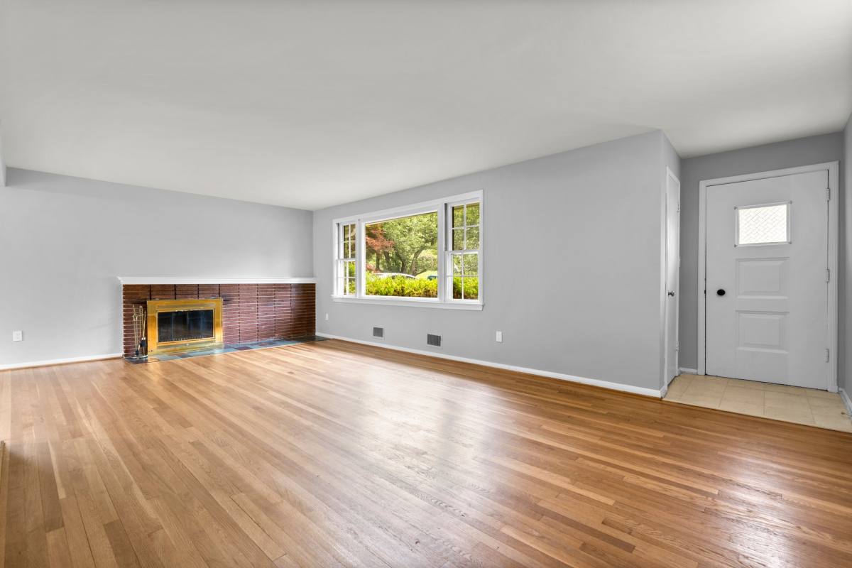 House for rent at 4907 Elsmere Ave, Bethesda, MD 20814
