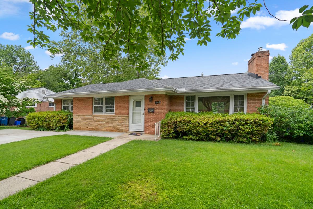 House for rent at 4907 Elsmere Ave, Bethesda, MD 20814