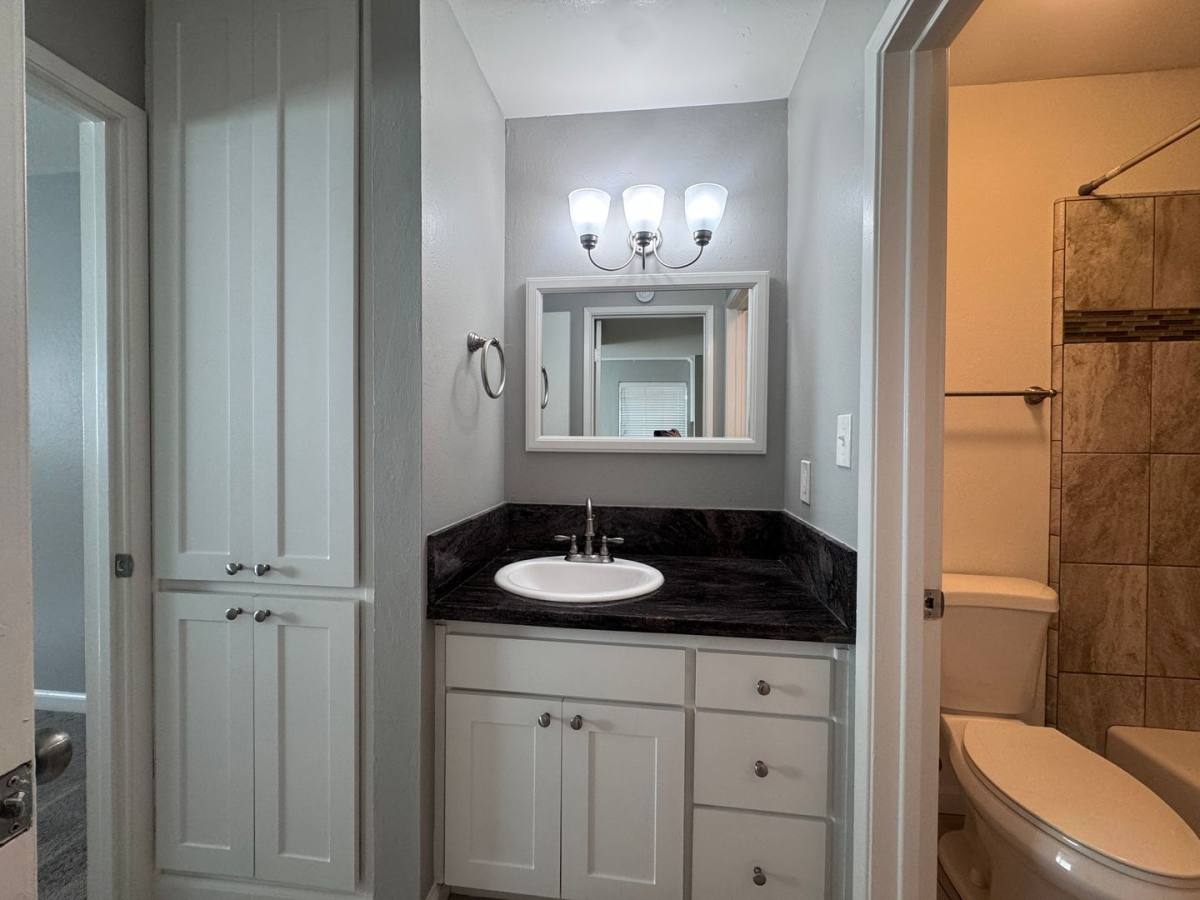 Apartment for rent at 2707 O St, Sacramento, CA 95816