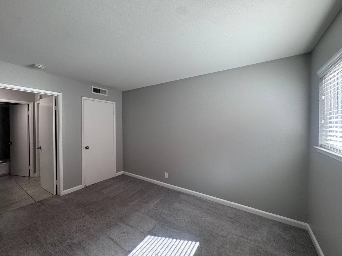Apartment for rent at 2707 O St, Sacramento, CA 95816