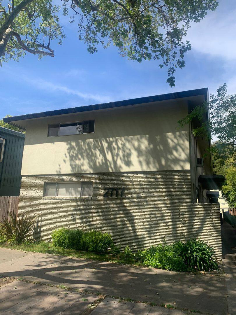 Apartment for rent at 2717 O St, Sacramento, CA 95816