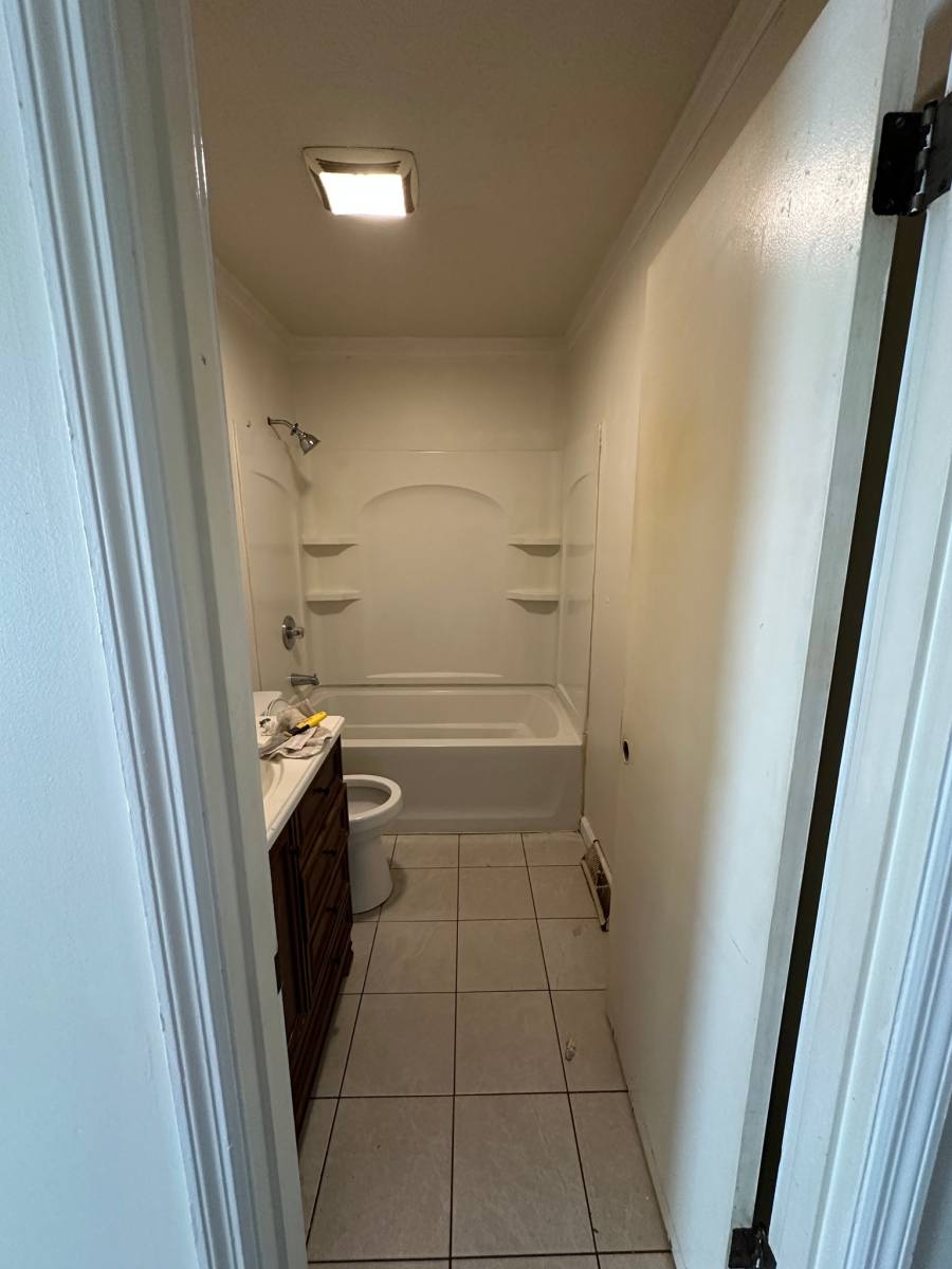 Apartment for rent at 1244-1246 Alexandria #B, Lexington, KY 40504