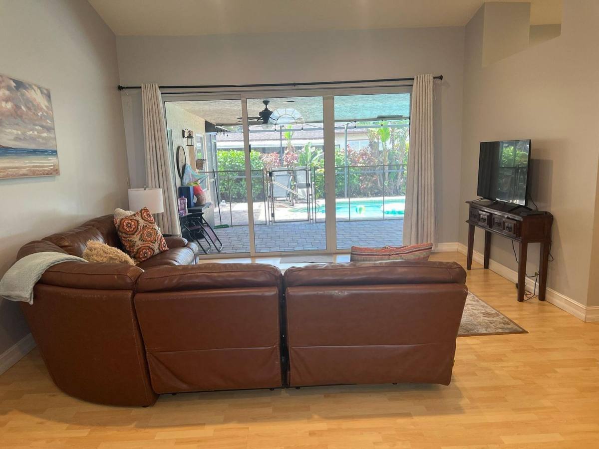 House for rent at 9664 W Lake Court, Boca Raton, FL 33434