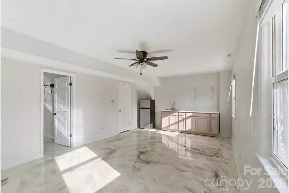 House for rent at 5810 Red Carriage Lane, Charlotte, NC 28212