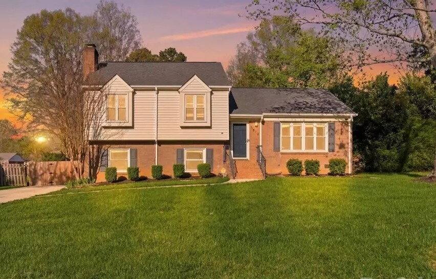 House for rent at 5810 Red Carriage Lane, Charlotte, NC 28212