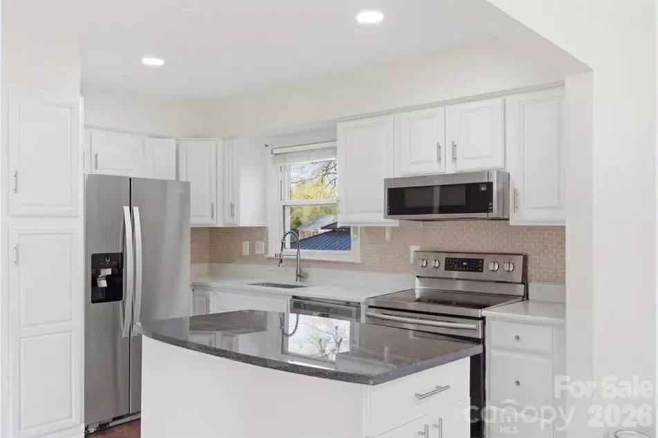 House for rent at 5810 Red Carriage Lane, Charlotte, NC 28212