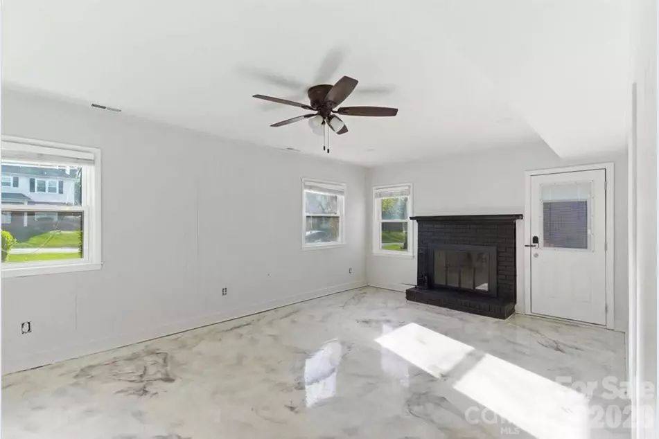 House for rent at 5810 Red Carriage Lane, Charlotte, NC 28212