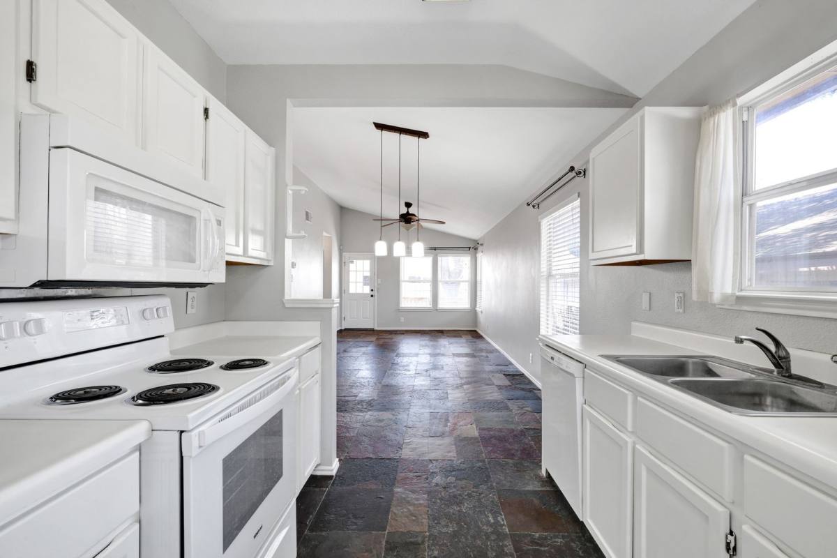House for rent at 9406 Swans Crossing, San Antonio, TX 78250