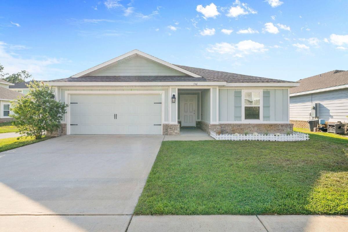House for rent at 146 Old Canoe Lane, Freeport, FL 32439