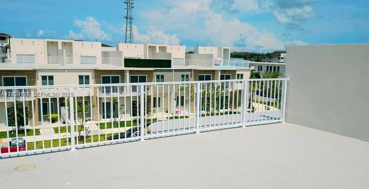 Townhouse for rent at 25810 SW 144th Ave, Homestead, FL 33032