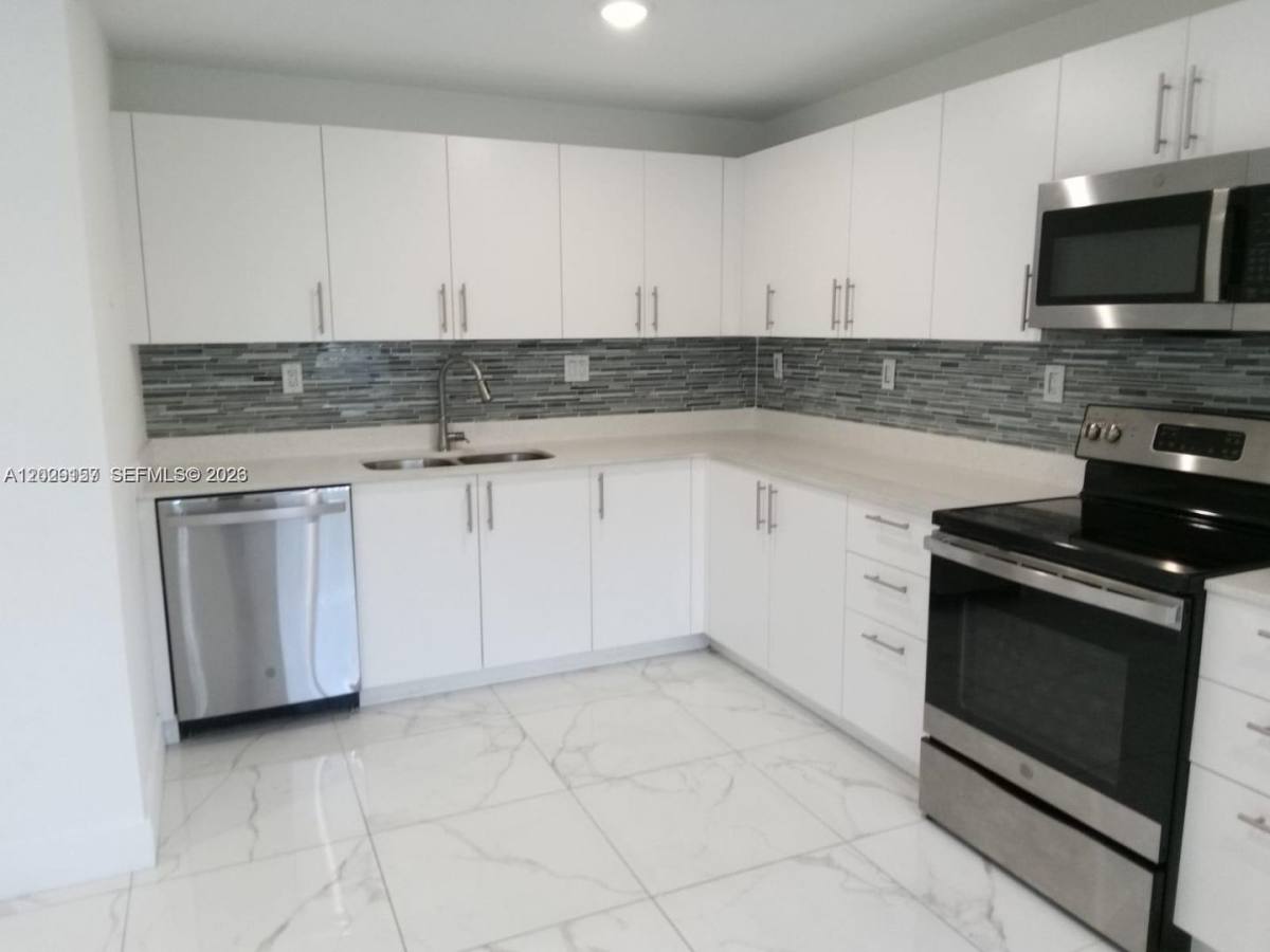 Townhouse for rent at 25810 SW 144th Ave, Homestead, FL 33032