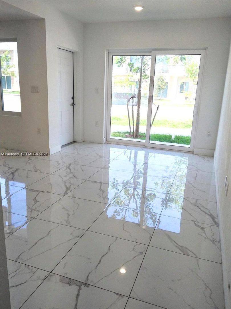 Townhouse for rent at 25810 SW 144th Ave, Homestead, FL 33032