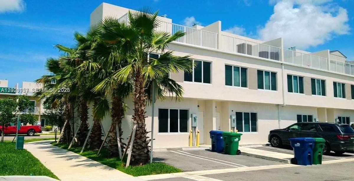 Townhouse for rent at 25810 SW 144th Ave, Homestead, FL 33032