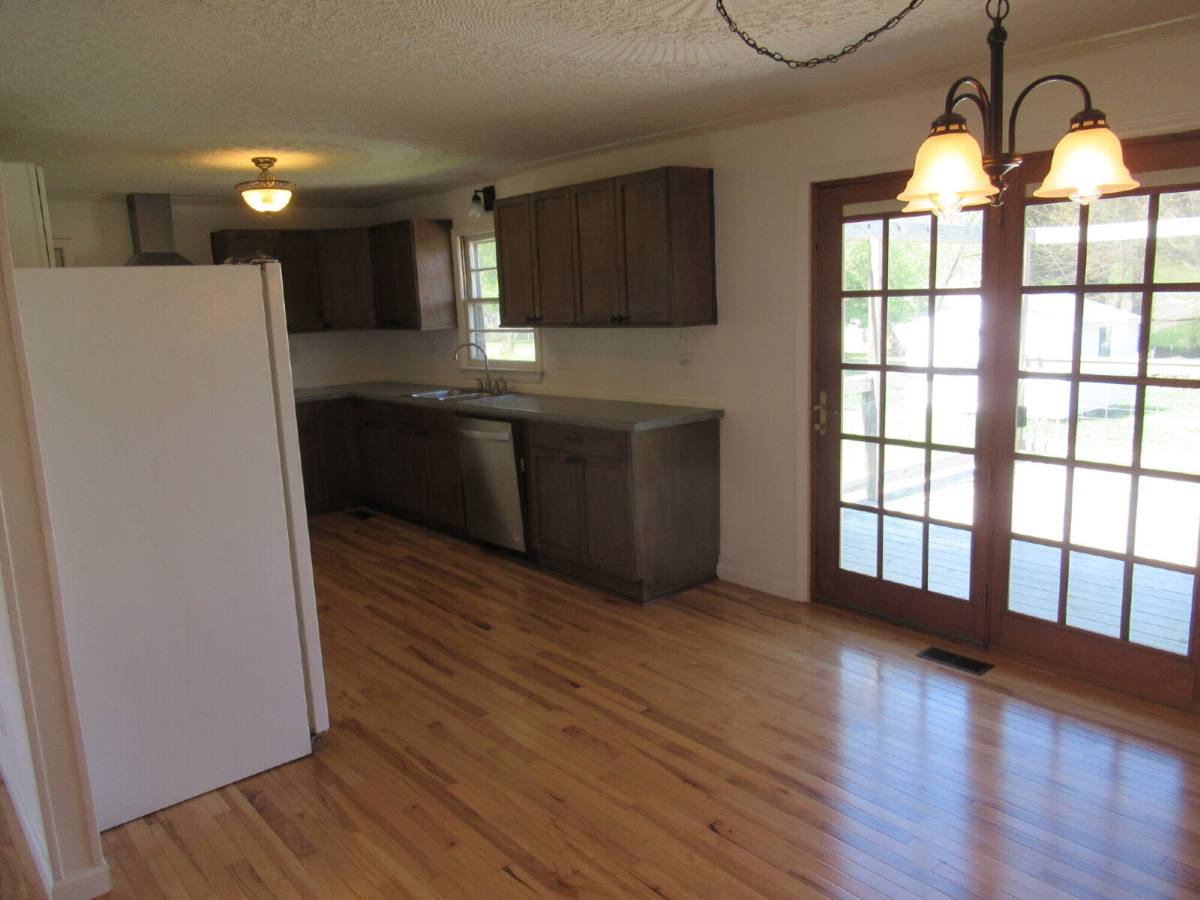 House for rent at 1330 Davis Rd, Lincolnton, NC 28092