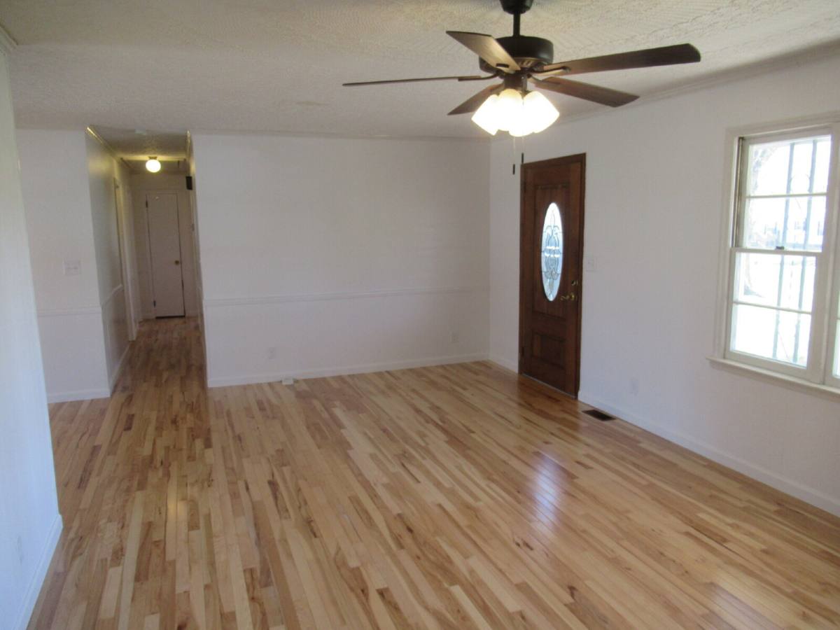 House for rent at 1330 Davis Rd, Lincolnton, NC 28092