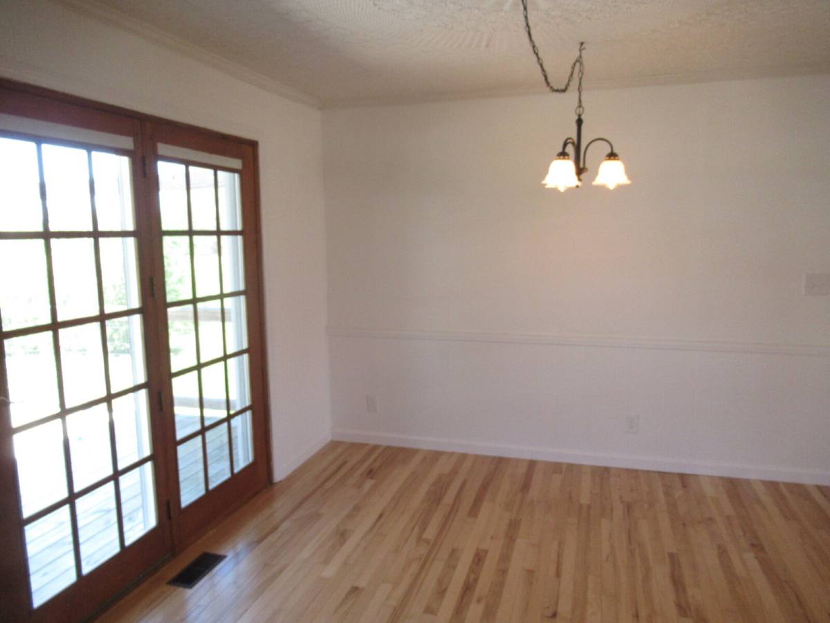 House for rent at 1330 Davis Rd, Lincolnton, NC 28092