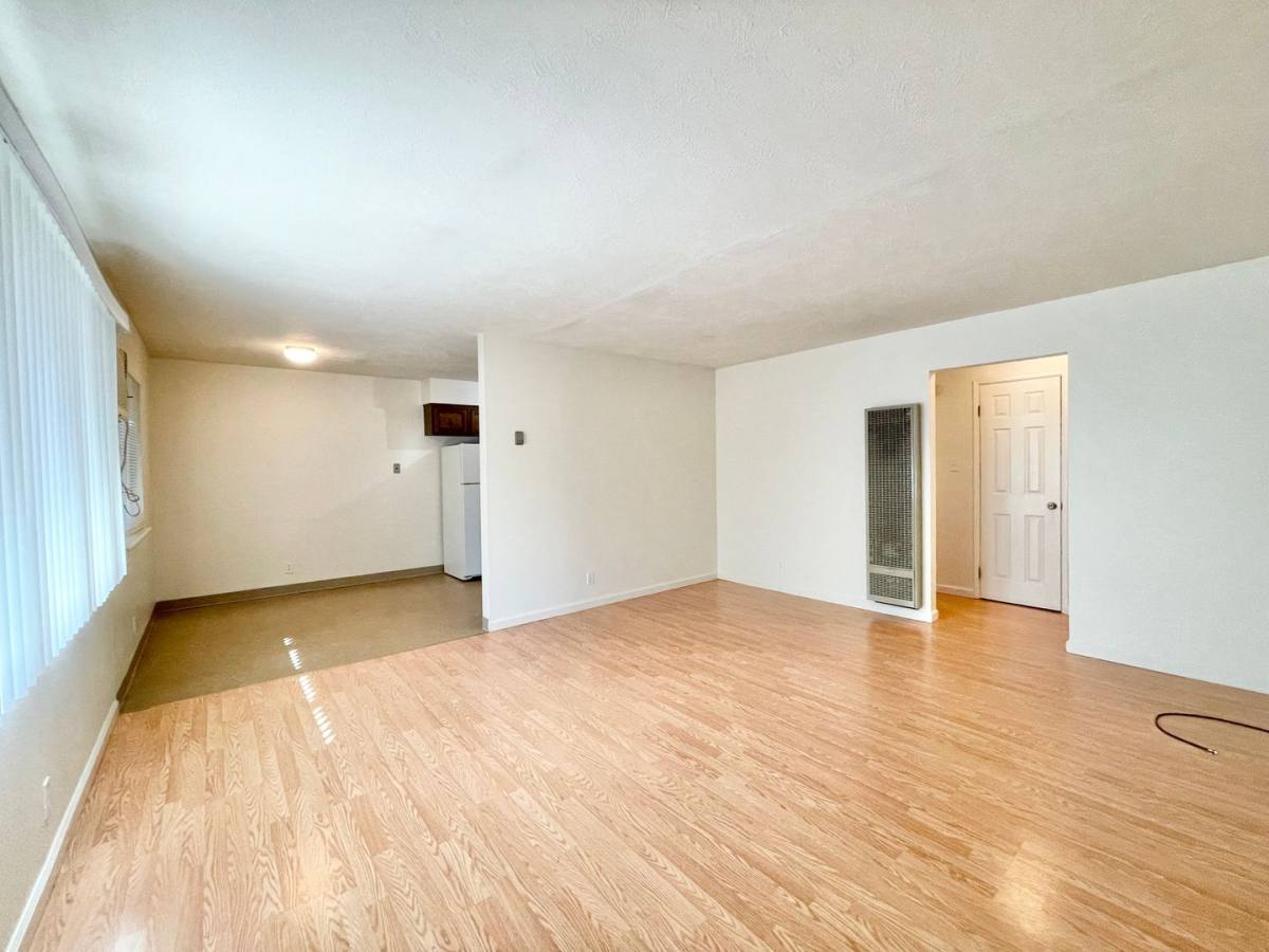 Apartment for rent at 3811 H St, Sacramento, CA 95816