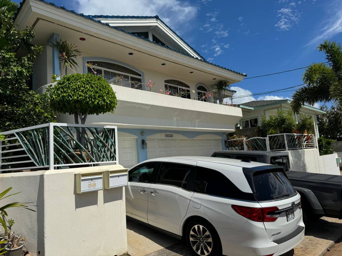 Townhouse for rent at 3528 Aliamanu St Honolulu, Hawaii, Honolulu, HI 96818