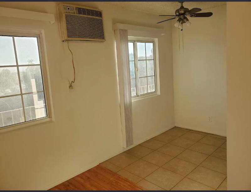 Apartment for rent at 1128 Raymond Ave #5, Glendale, CA 91201