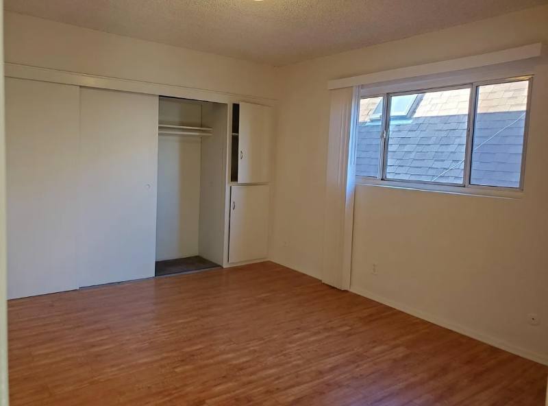 Apartment for rent at 1128 Raymond Ave #5, Glendale, CA 91201