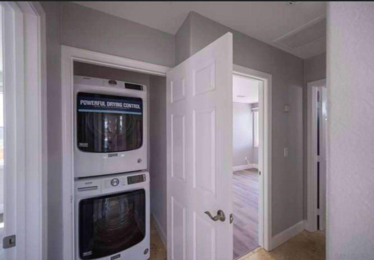 Apartment for rent at 6753-59 N Elman St, San Diego, CA 92111