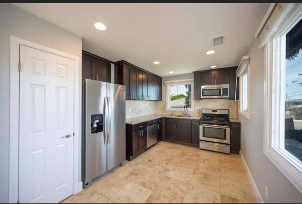 Apartment for rent at 6753-59 N Elman St, San Diego, CA 92111