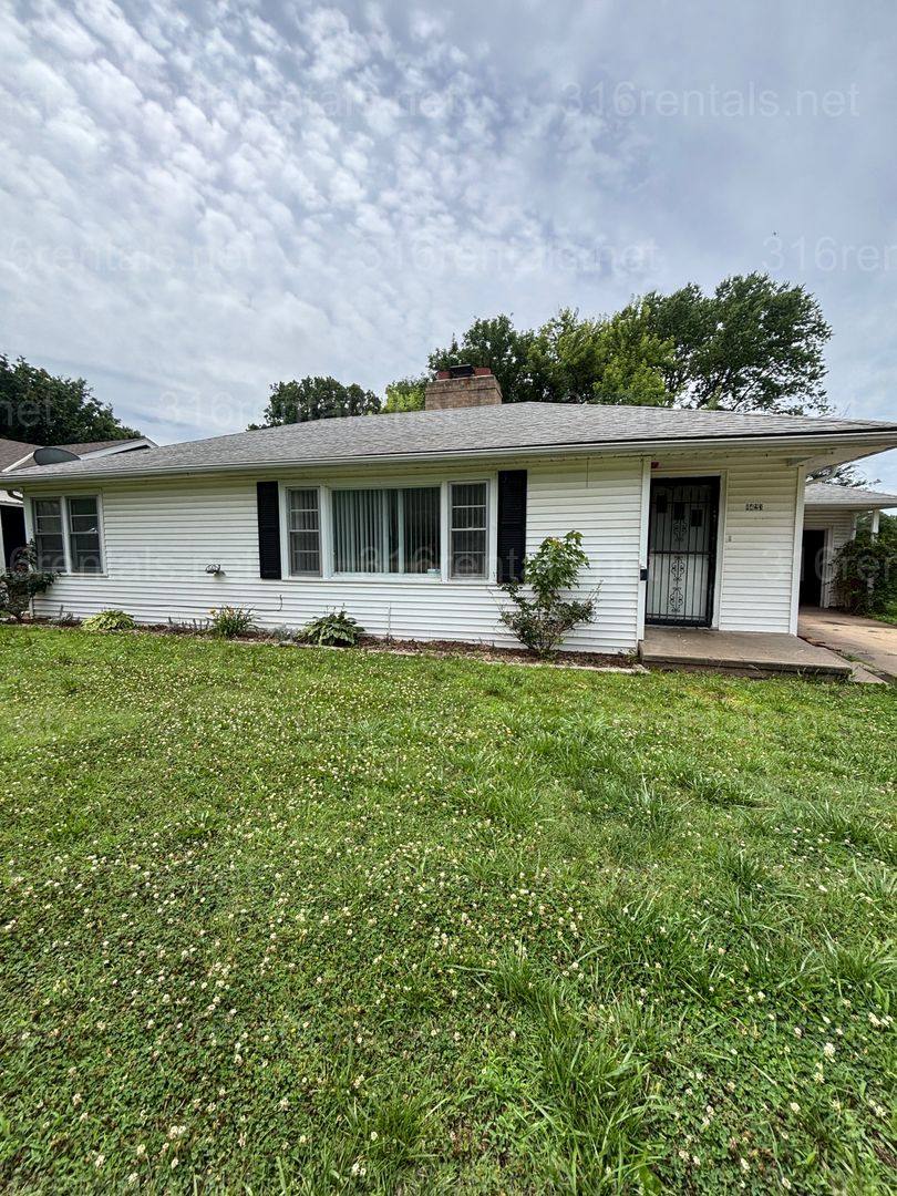 House for rent at 1423 N Terrace Dr, El Dorado, KS 67042
