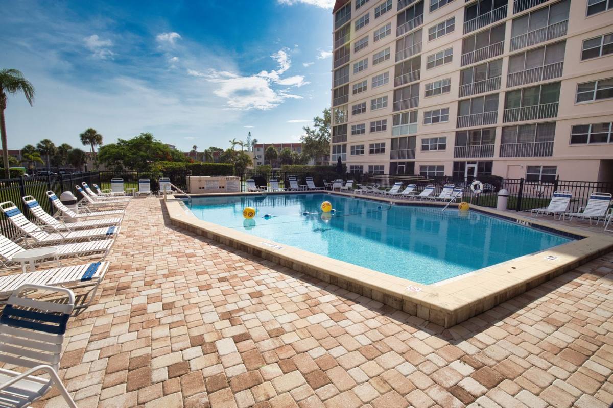 Condo for rent at 232 St Augustine Ave, Venice, FL 34285