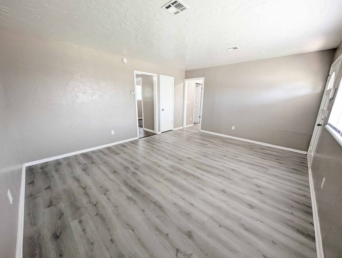 House for rent at 1025 Hoyt Ave, Oklahoma City, OK 73114