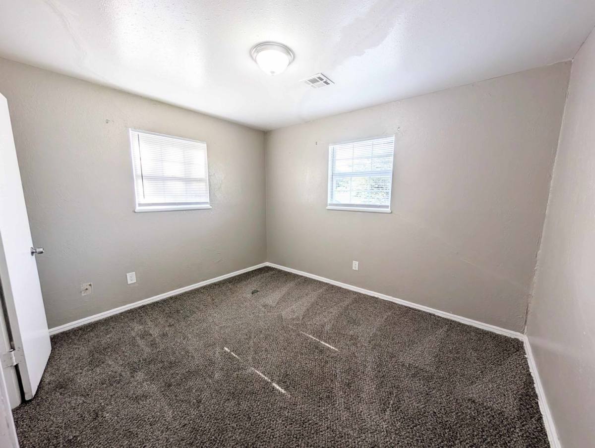 House for rent at 1025 Hoyt Ave, Oklahoma City, OK 73114
