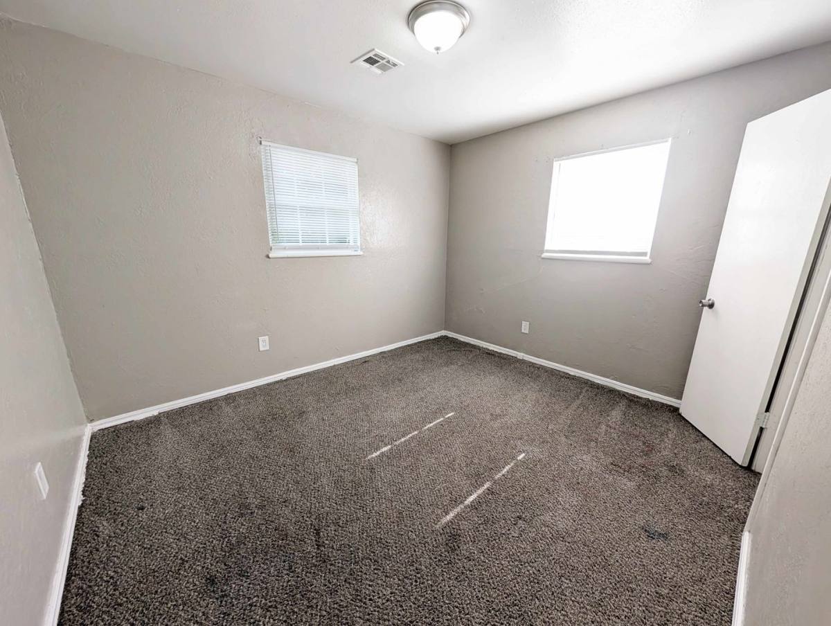 House for rent at 1025 Hoyt Ave, Oklahoma City, OK 73114