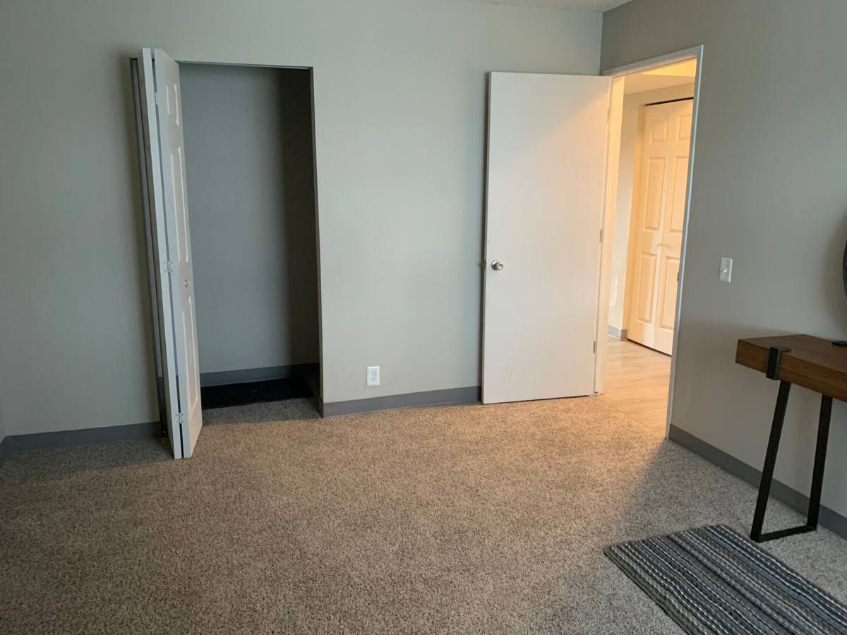 Apartment for rent at 2613 Nicholas Court #C, Omaha, NE 68131