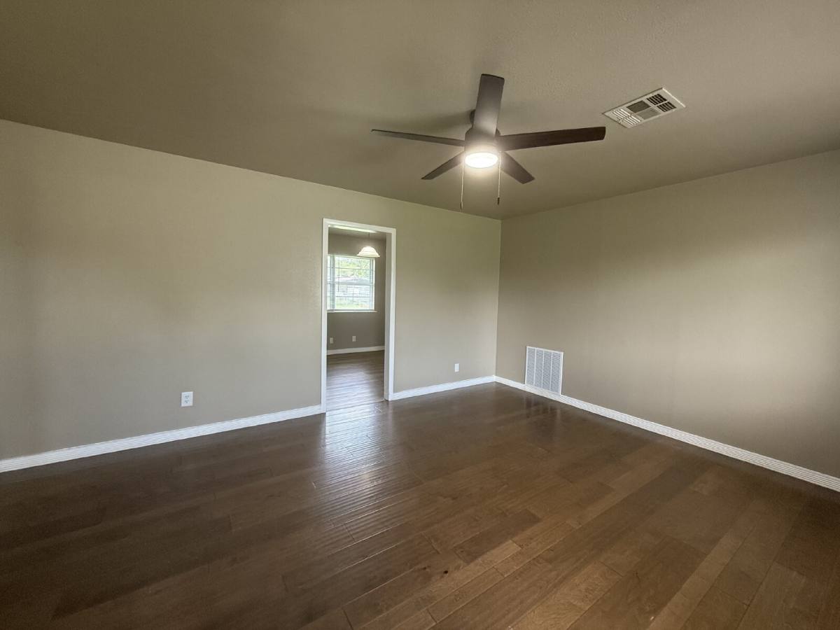 House for rent at 30375 E 150th St S, Coweta, OK 74429