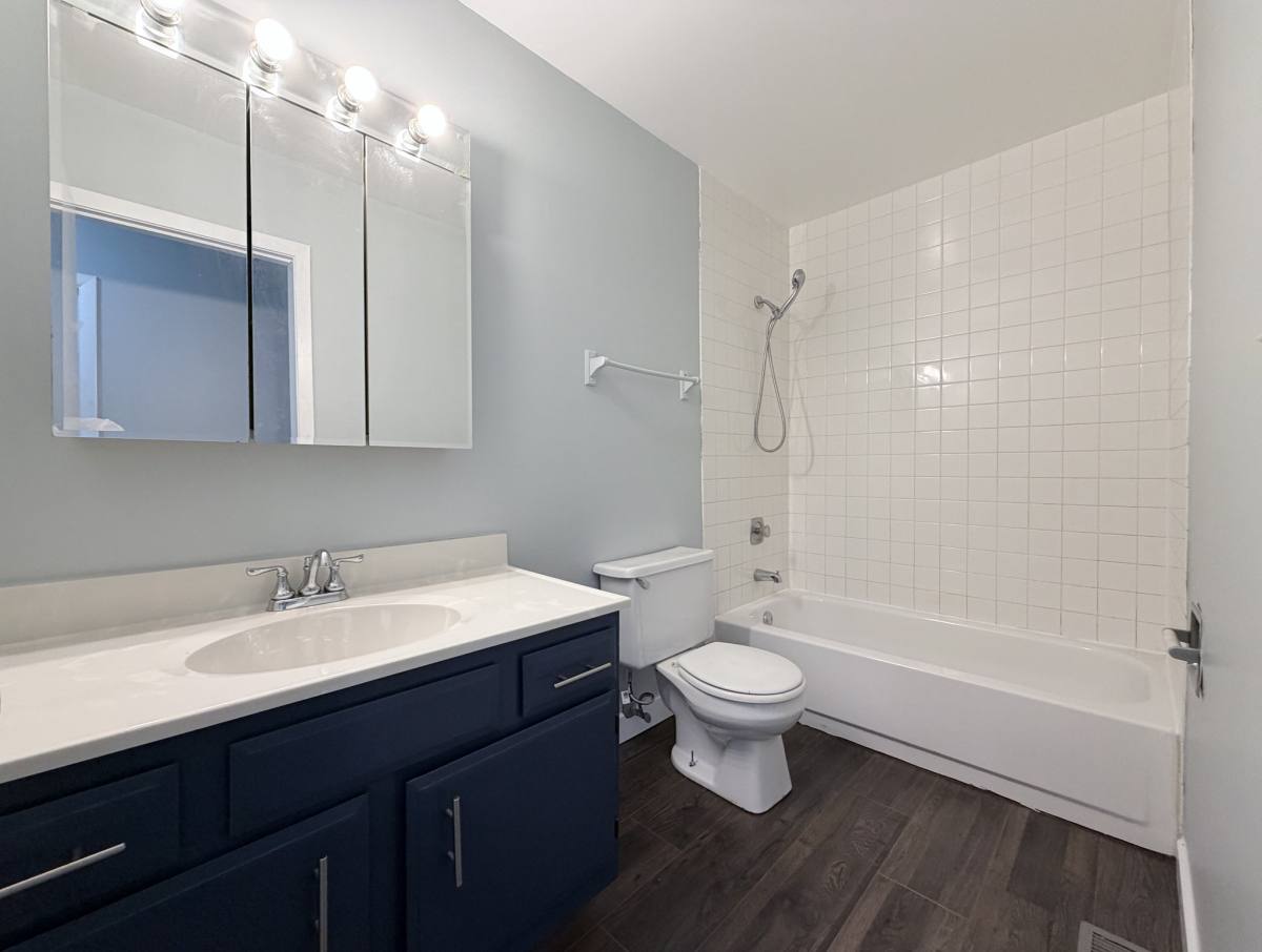 Townhouse for rent at 2 Elm Court, Bolingbrook, IL 60440