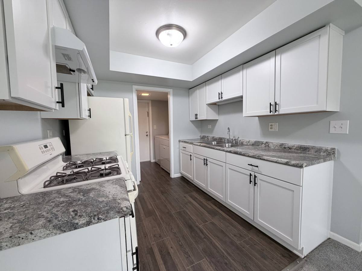 Townhouse for rent at 2 Elm Court, Bolingbrook, IL 60440