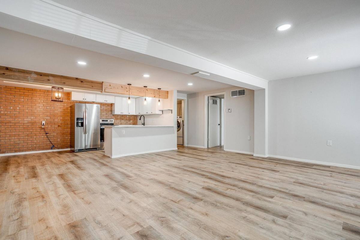 Apartment for rent at 3562 W 4th St, Fort Worth, TX 76107
